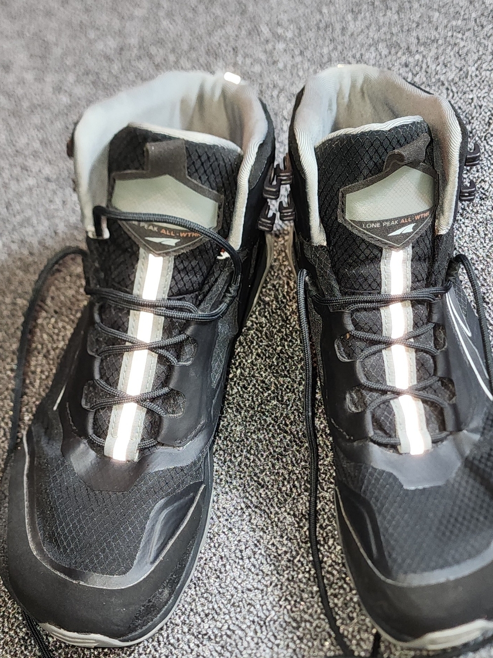Altra Lone Peak Black Men's Trail Sneakers - (Black)